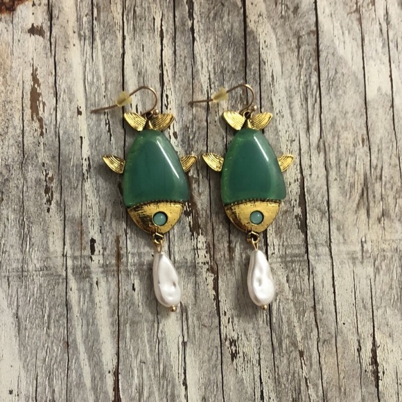 Pearl Fish Statement Earrings! - Picture 4 of 5